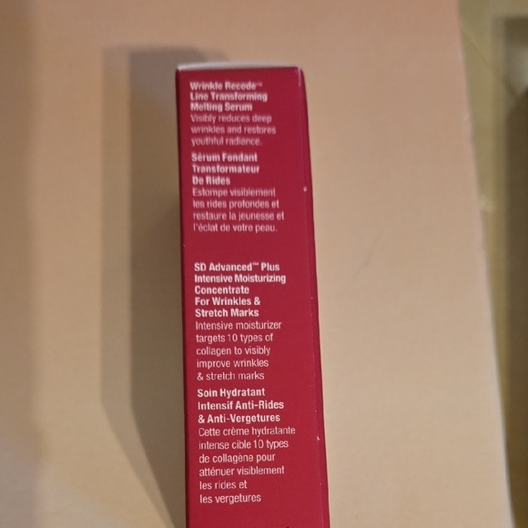 StriVectin Anti-Wrinkle Duo with Red Accents - Picture 3 of 4